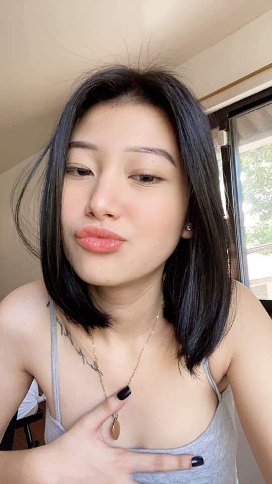 Con gái riêng bú cu cho dượng trong lễ mừng năm mới cùng gia đình
